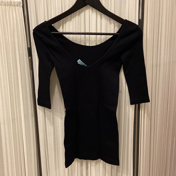 GUC * Guess by Marciano * Half Sleeve Ribbed Stretch Top * Size XS/S - Picture 2 of 4